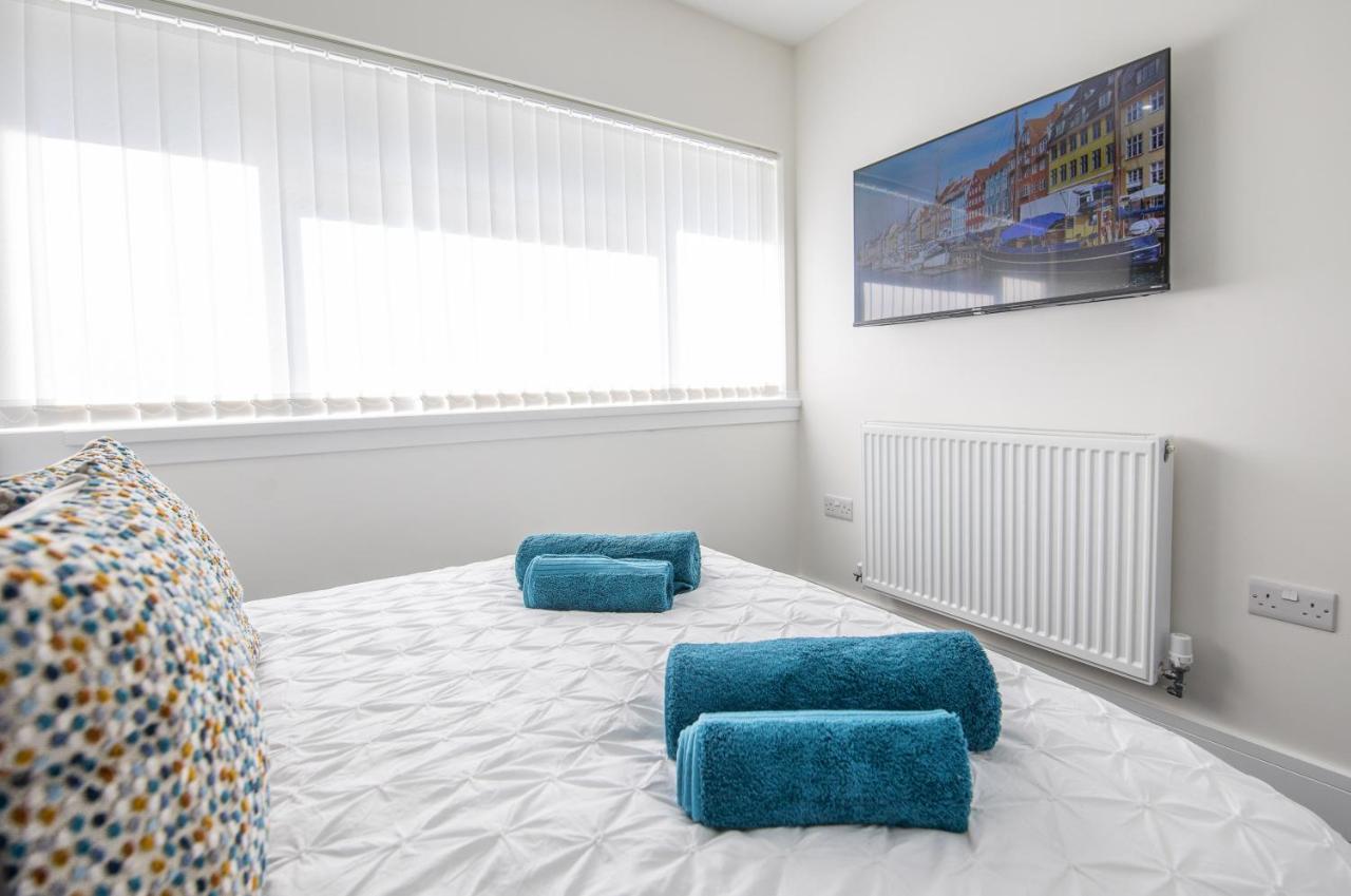 Luxury Property With Hot Tub And Sea Views Oystermouth Eksteriør billede